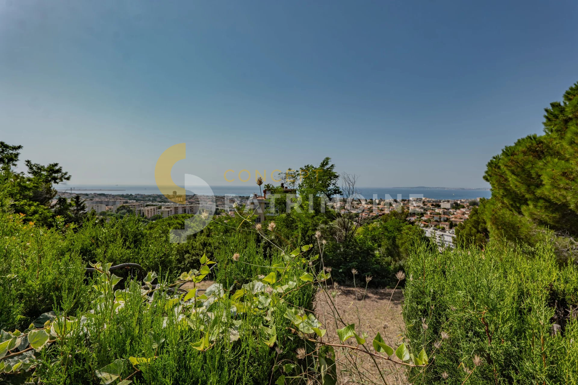 Terrain 714.0 m2 – 550 000 € – A vendre