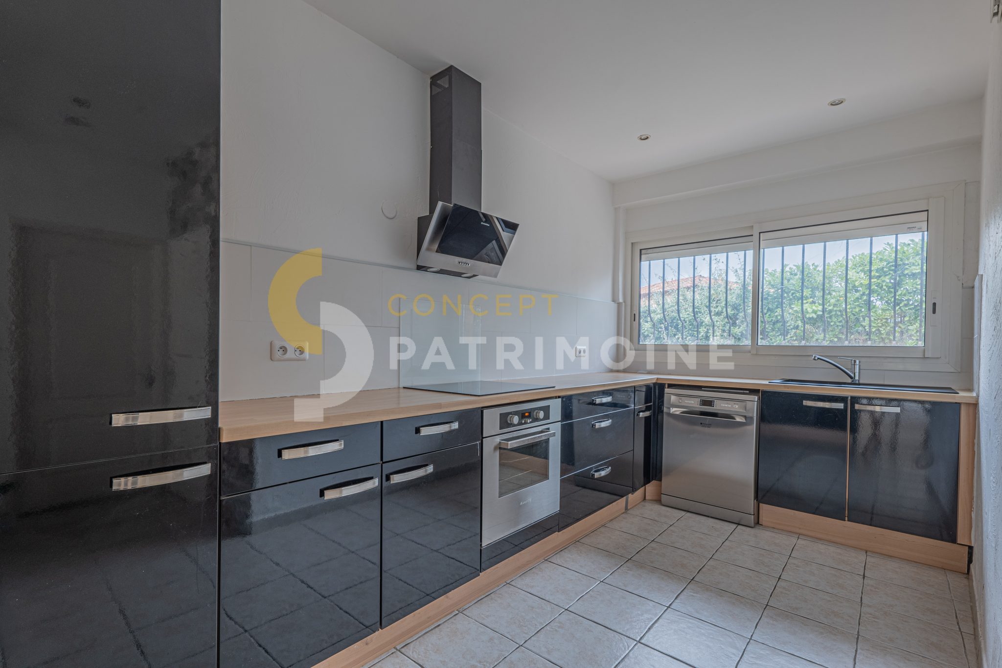 Appartement 2 pièces 47.15 m2 – 180 000 € – À vendre