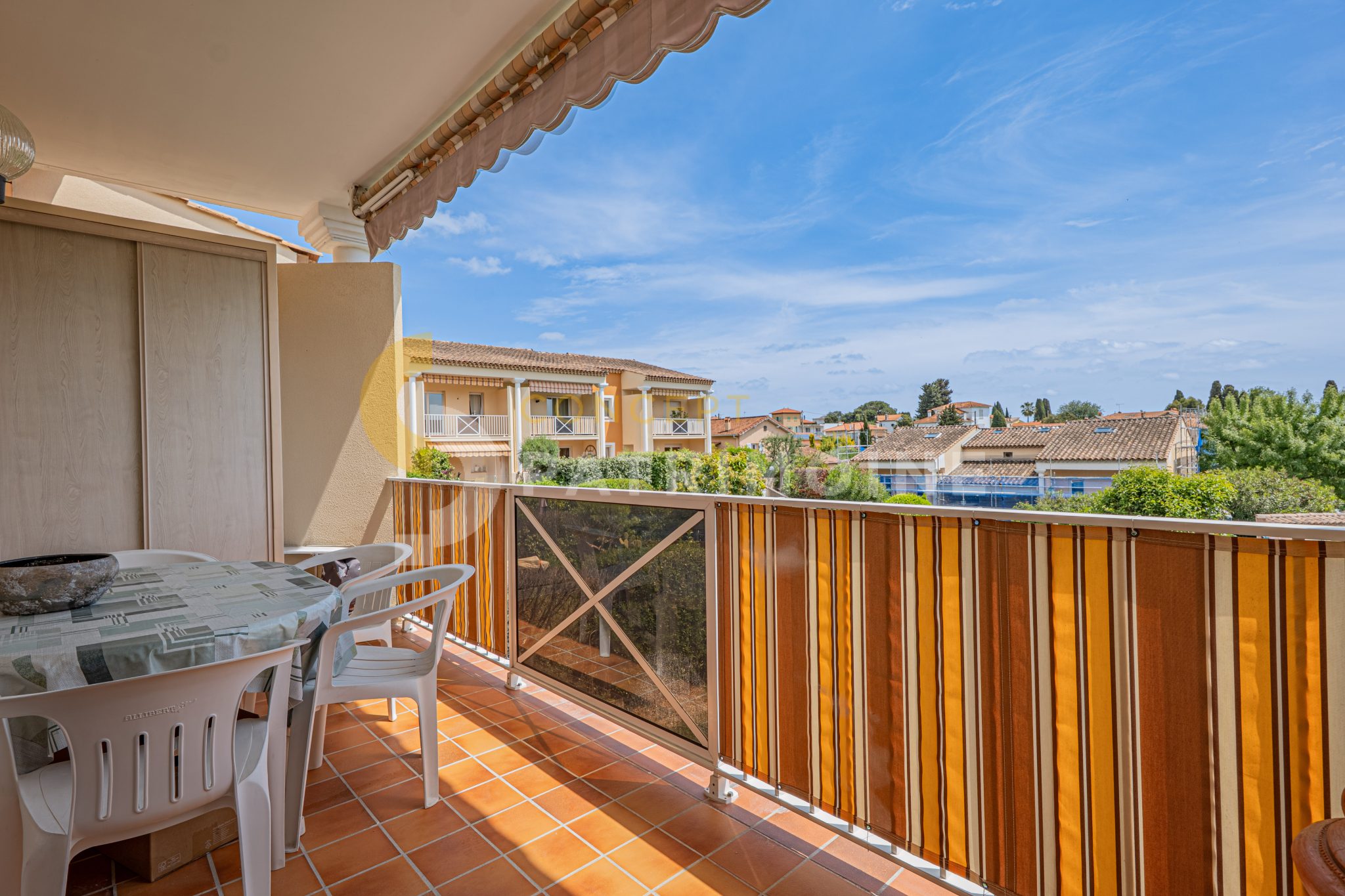 Appartement 4 pièces 72.83 m2 – 430 000 € – À vendre
