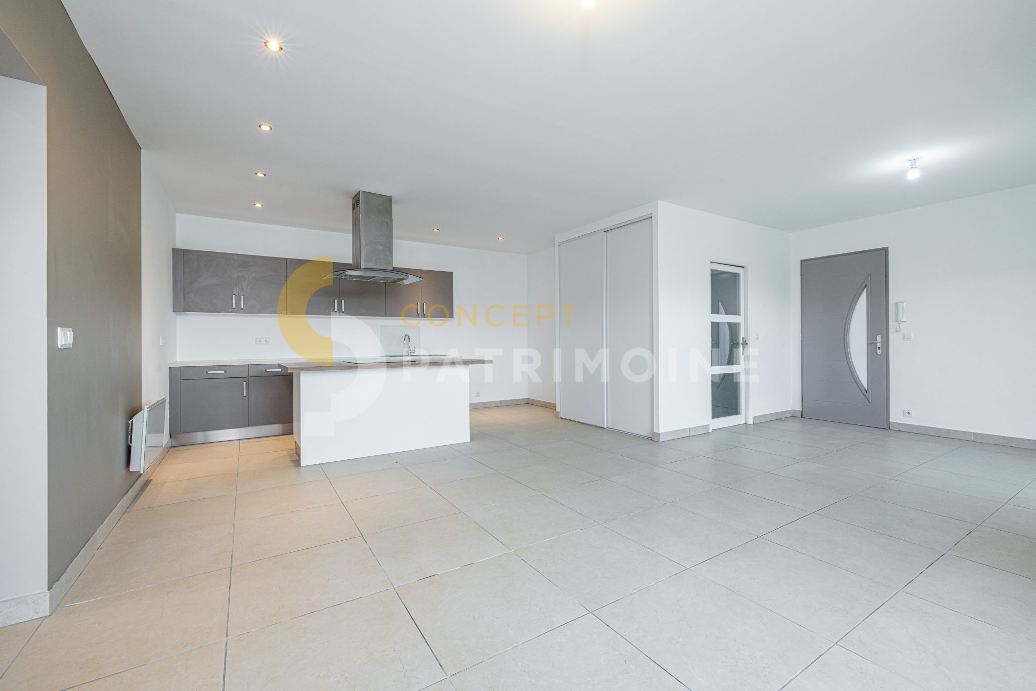 Appartement – 3 pièces – 83.48 m2 – 1 650 €/mois – À louer