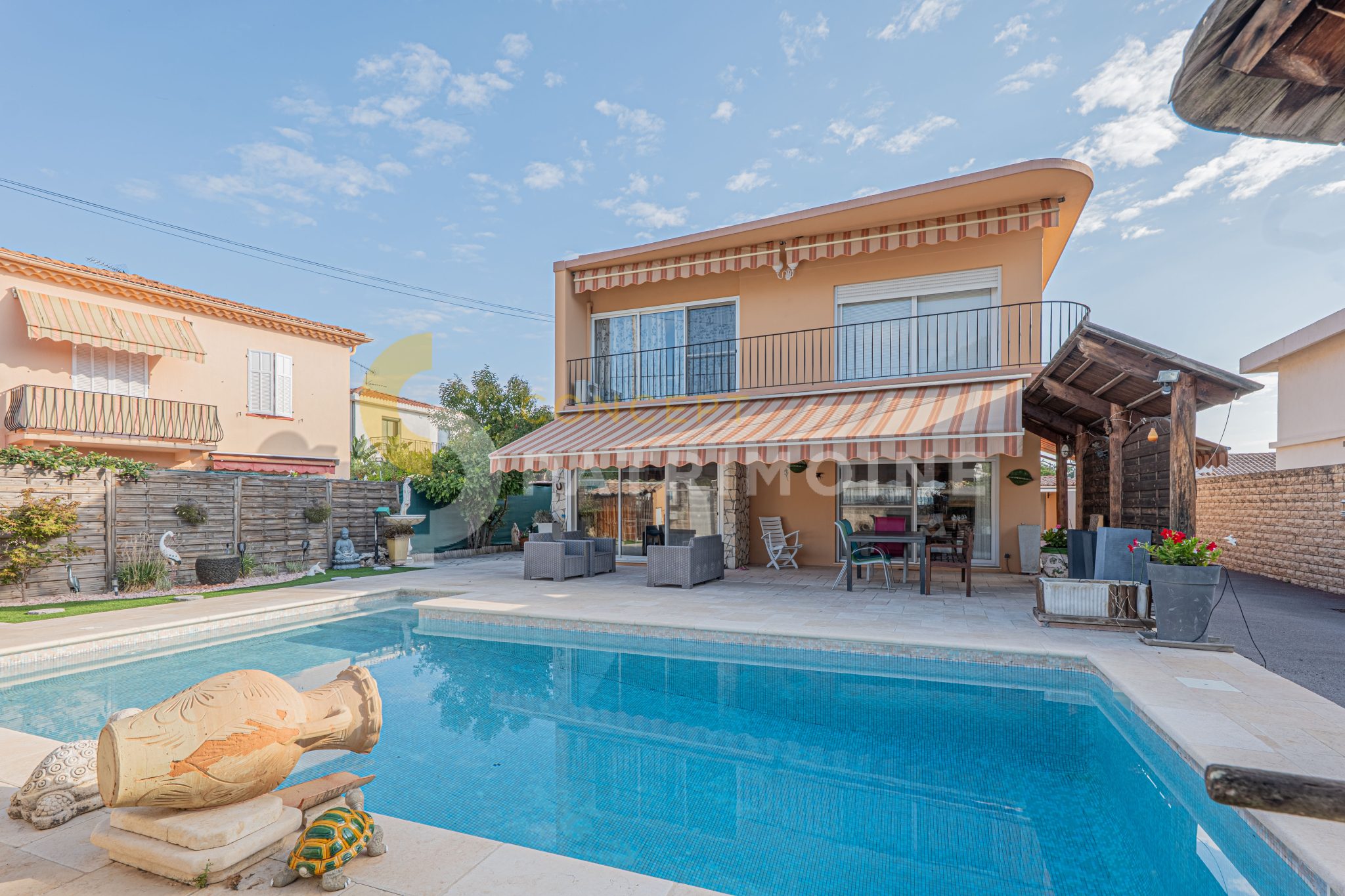 Maison – 8 pièces – 237.0 m2 – 1 680 000 € – À vendre
