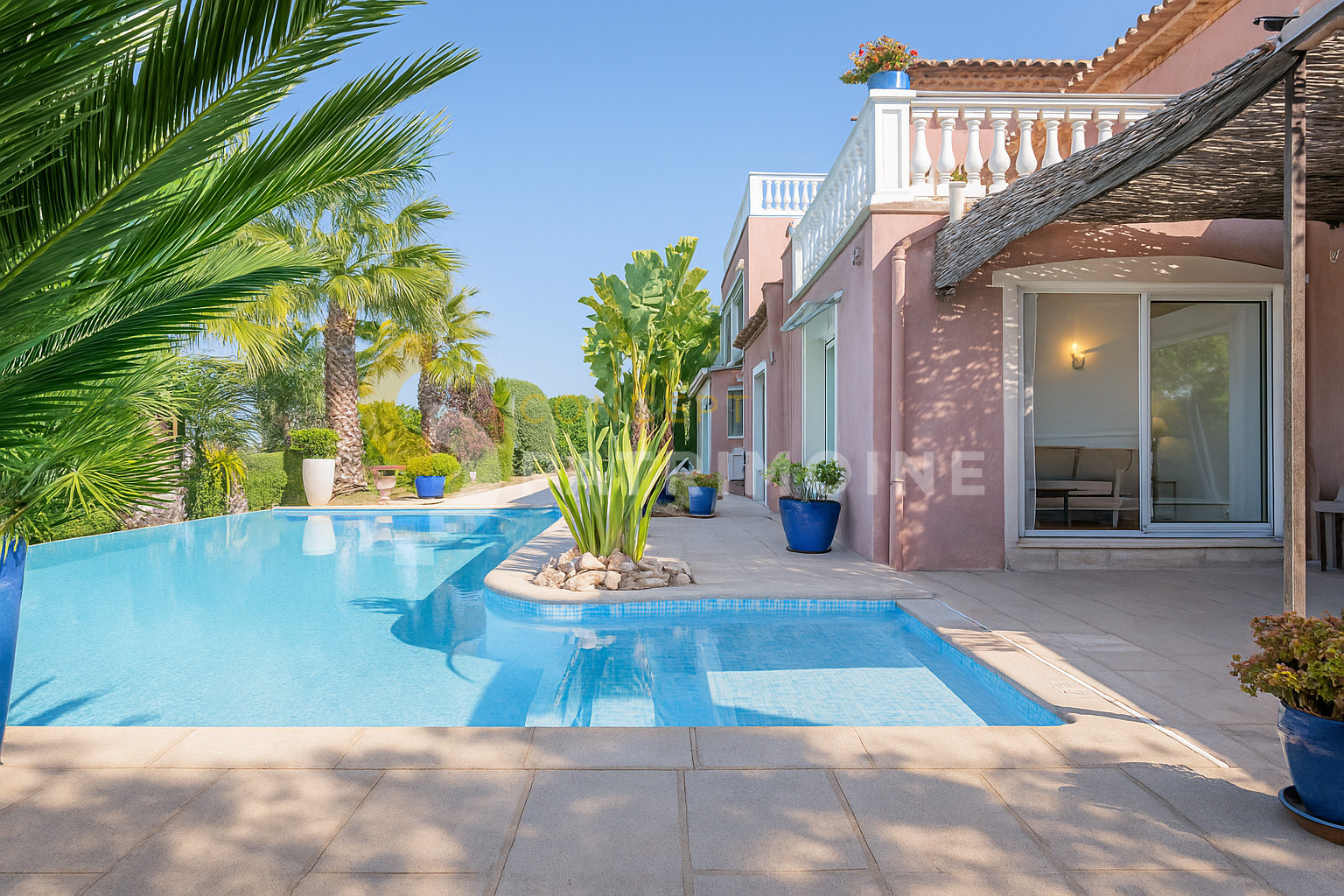 VILLA CORNICHE FLEURIE