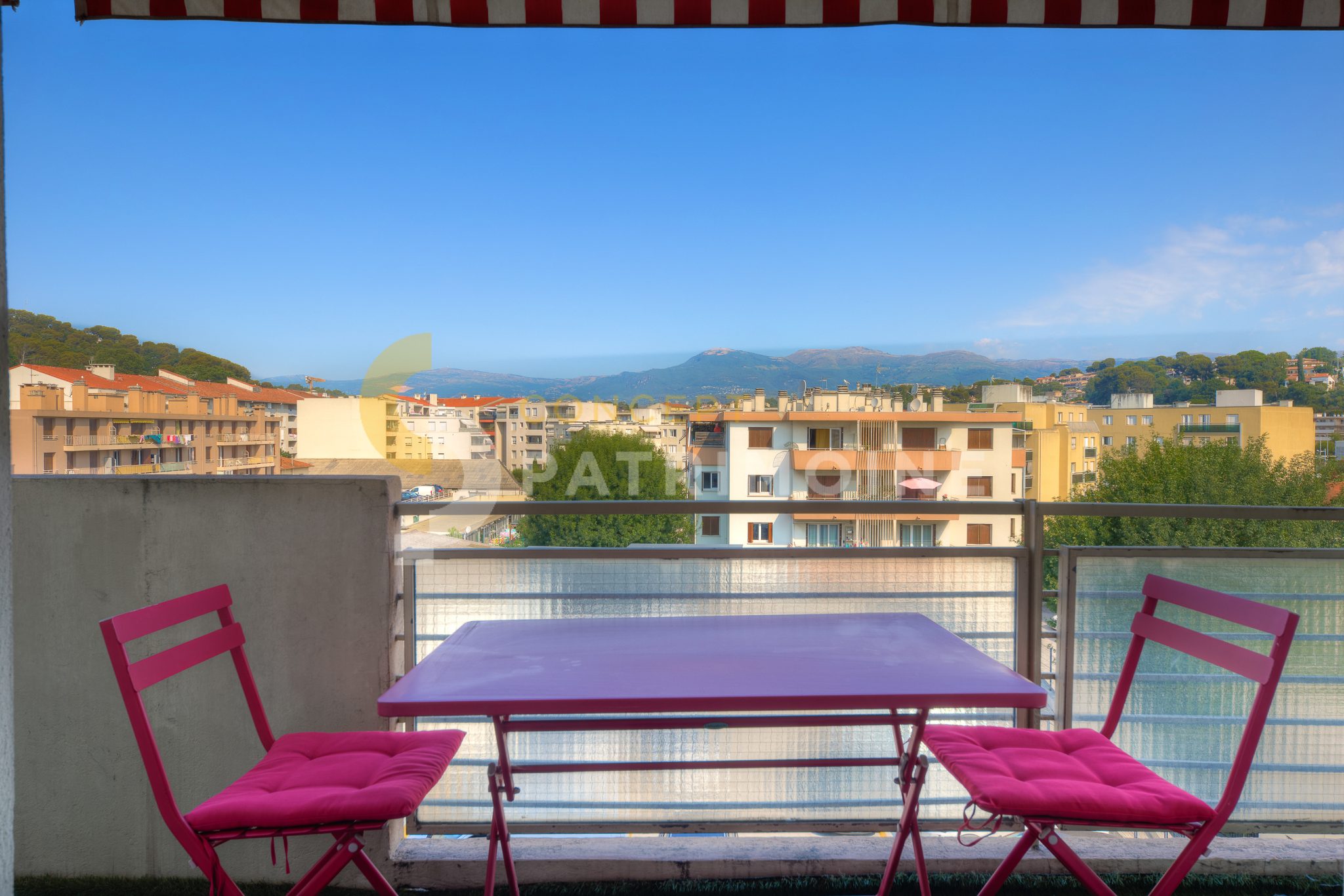 À vendre – 4 pièces lumineux avec balcons et cave – Cagnes-sur-Mer