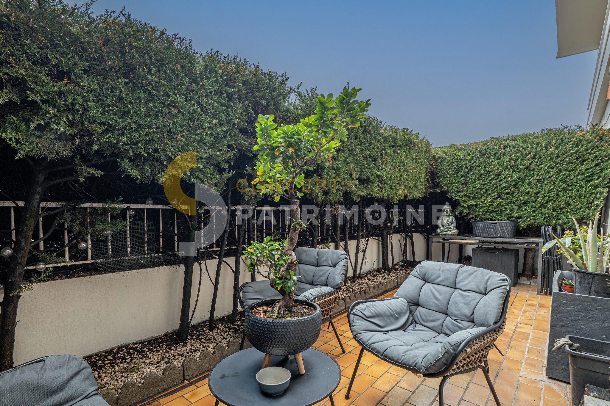 Appartement – 3 pièces – 81.74 m2 – 470 000 € – À vendre