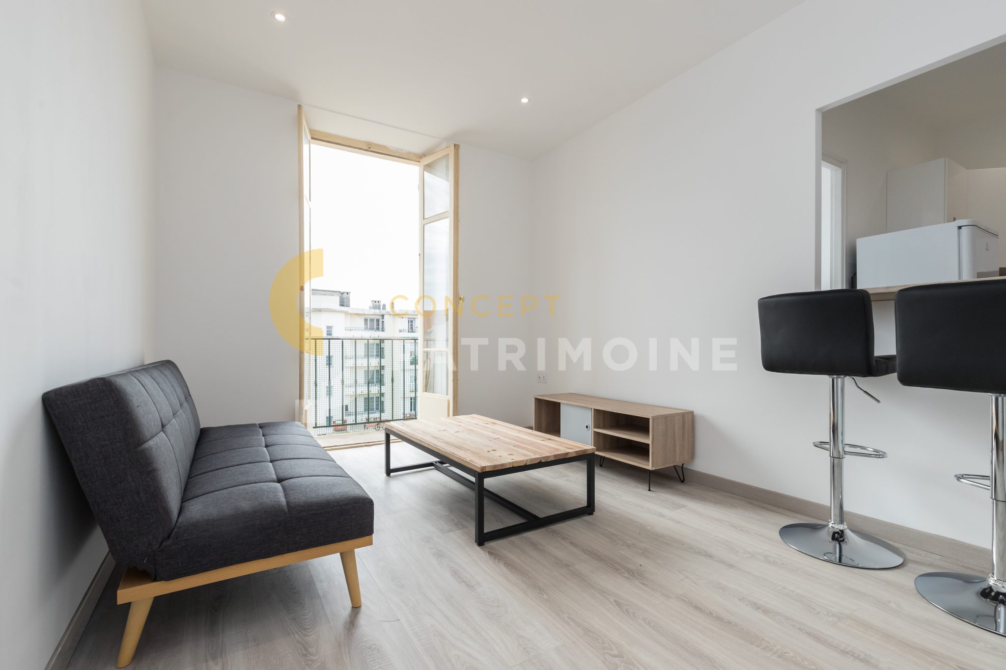 NICE / LIBERATION – Appartement 2 pièces MEUBLE en dernier étage