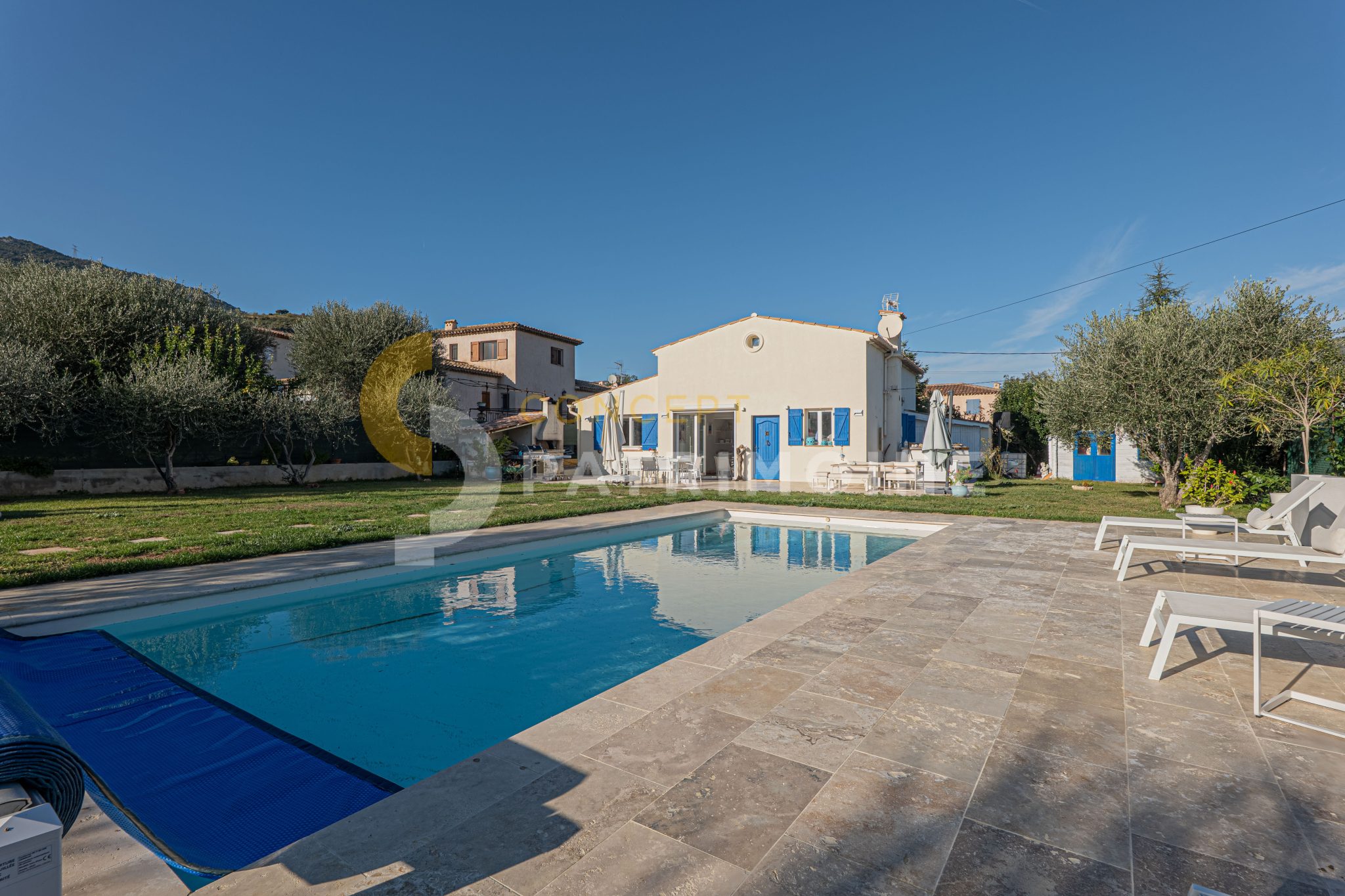 Maison – Maison individuelle – 7 pièces – 114.64 m2 – 720 000 € – À vendre