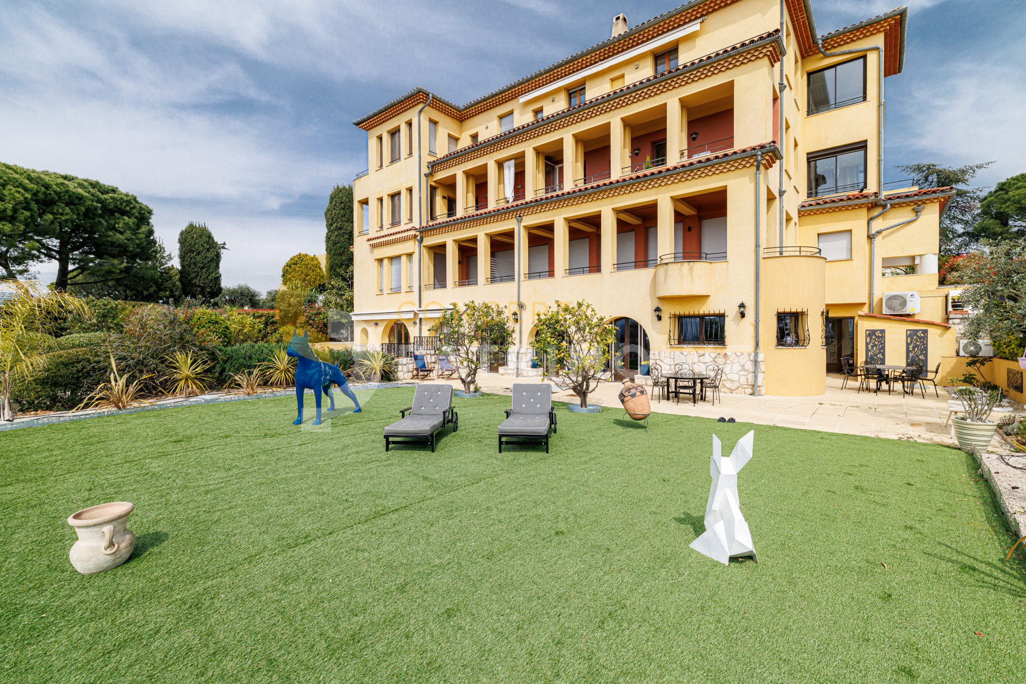 Appartement – 3 pièces – 118.17 m2 – 890 000 € – À vendre